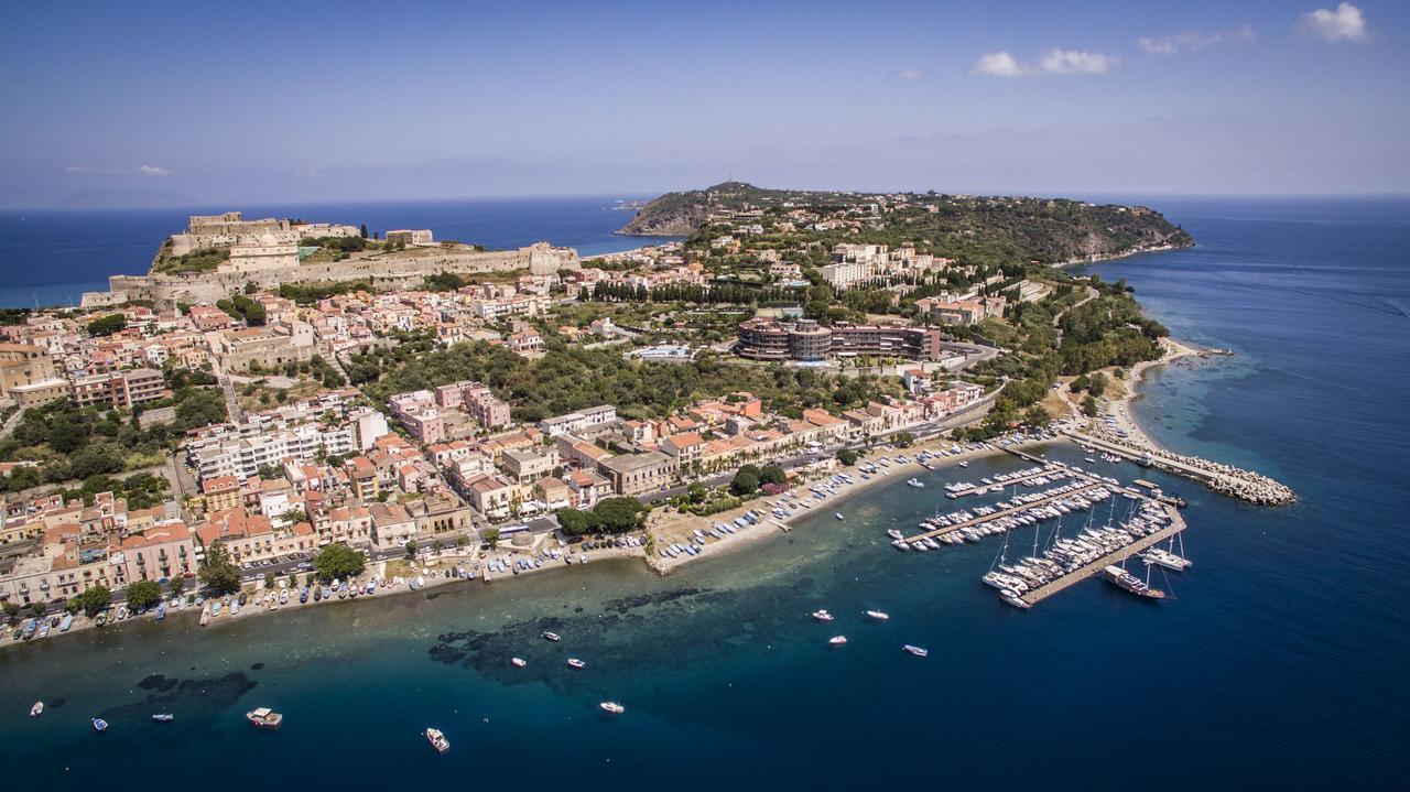 Le Casette Di Ponente Milazzo Exterior photo